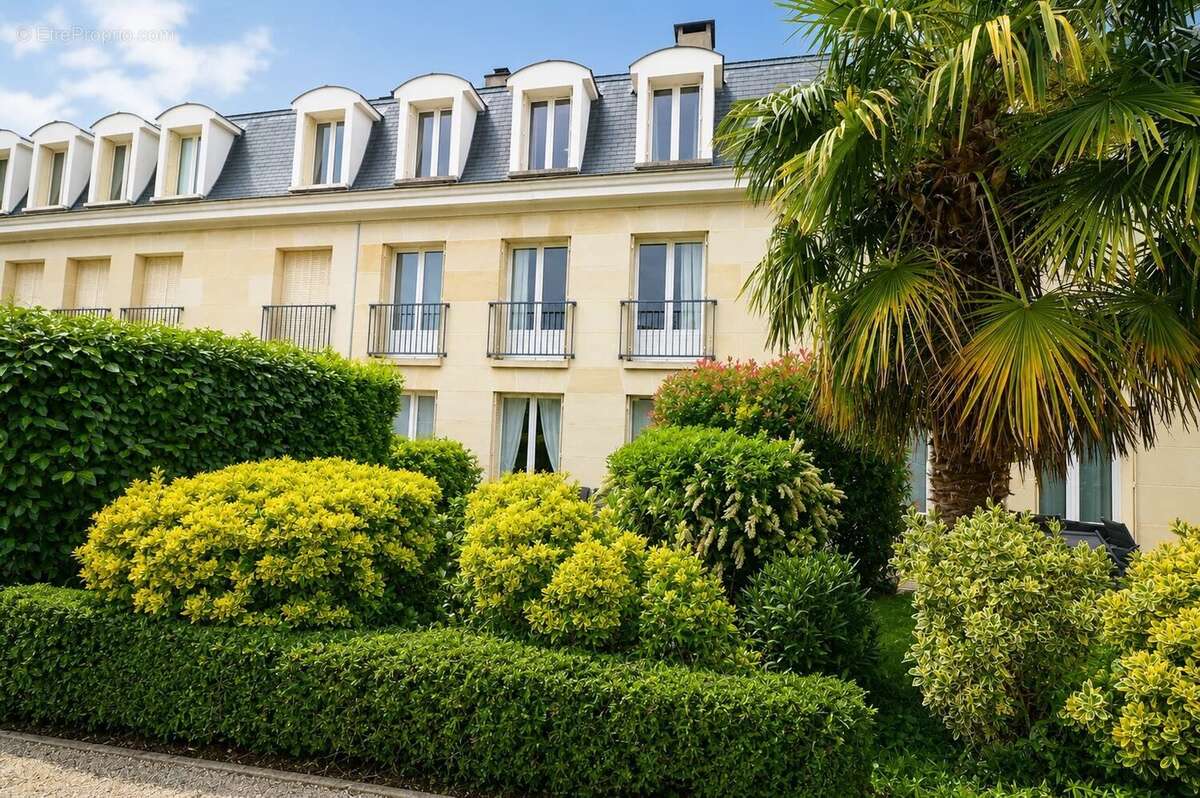 Appartement à VERSAILLES