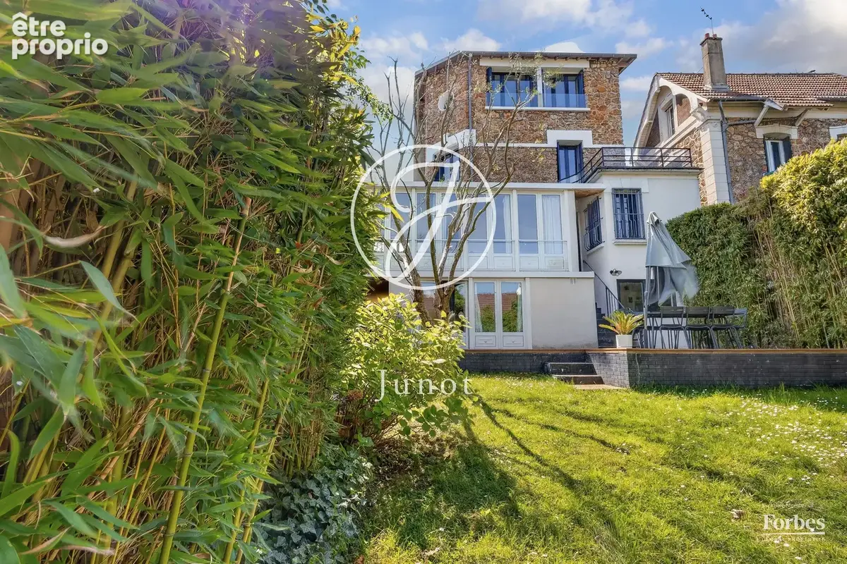 Saint-Cloud - VAL D'OR - Maison 7 pièces - 205.88m² - photo 18