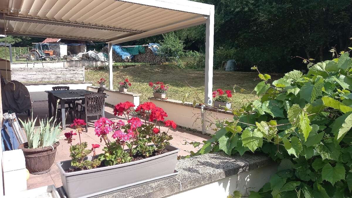 Maison à COURTELEVANT