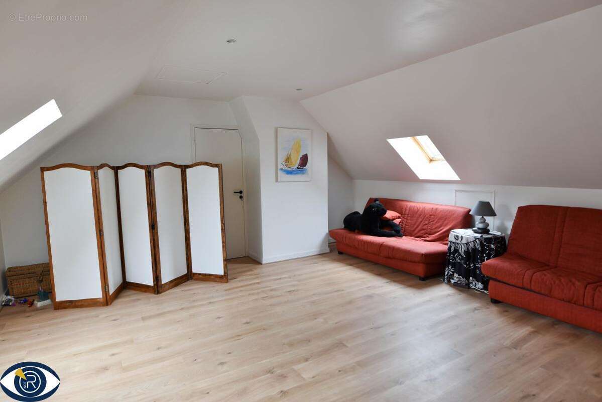Maison à L'HUISSERIE