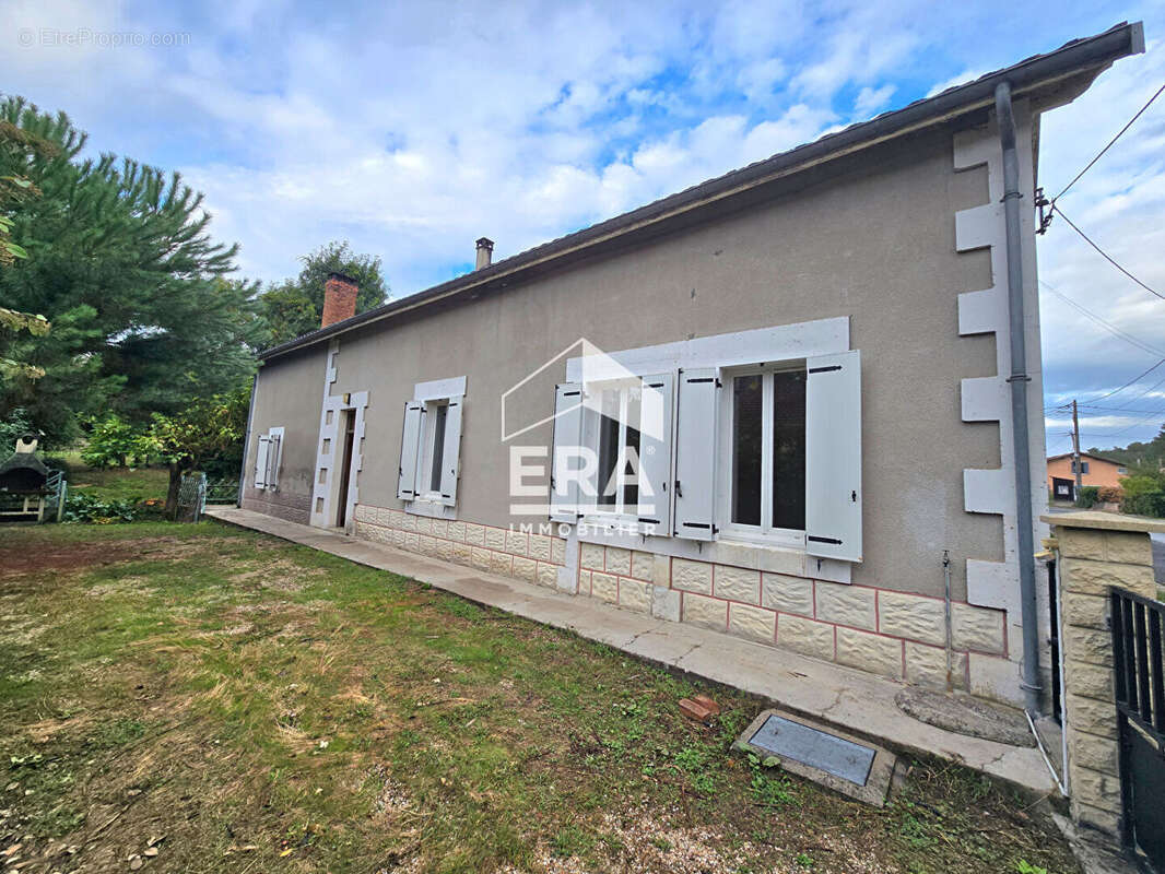 Maison 100m² à saint-laurent-des-hommes - photo 2