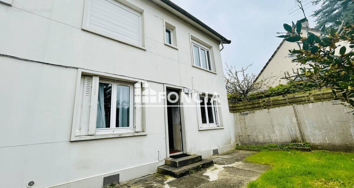 Appartement à SAINT-REMY-LES-CHEVREUSE