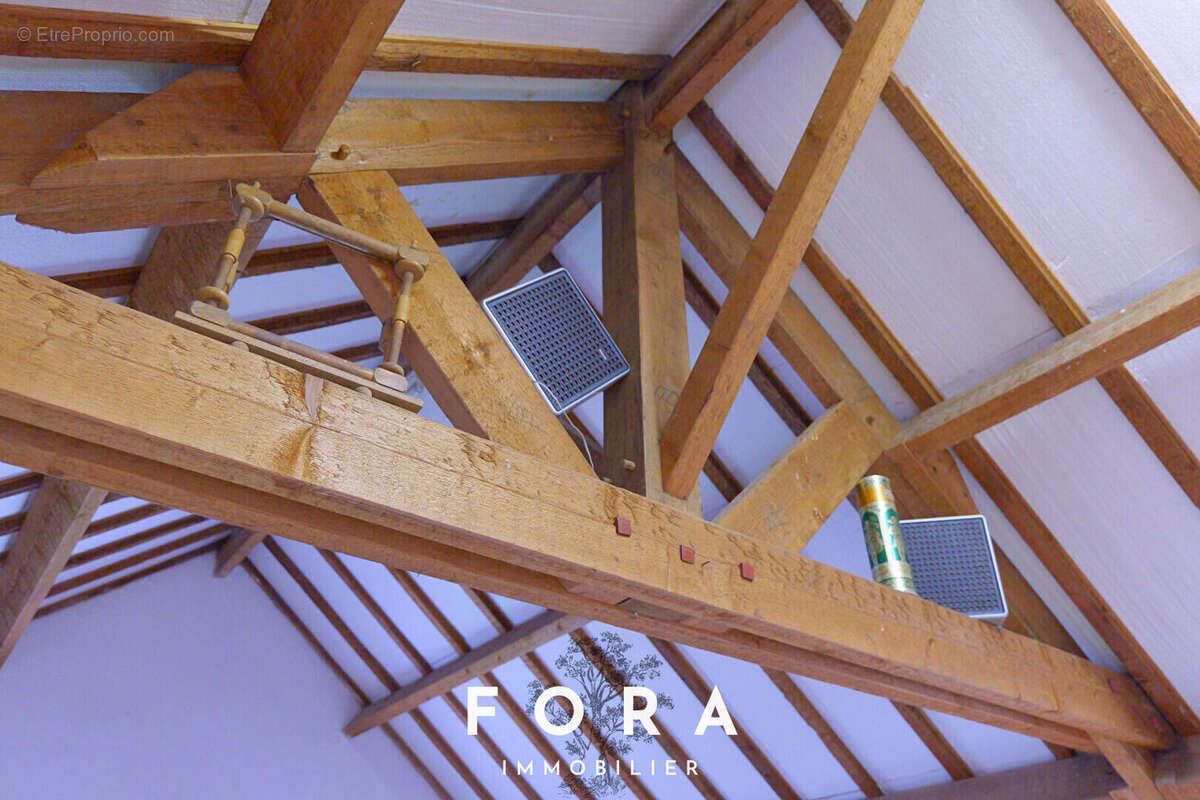 Maison à CONDE-SUR-NOIREAU