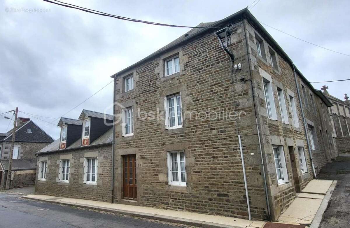 Maison à LANDELLES-ET-COUPIGNY