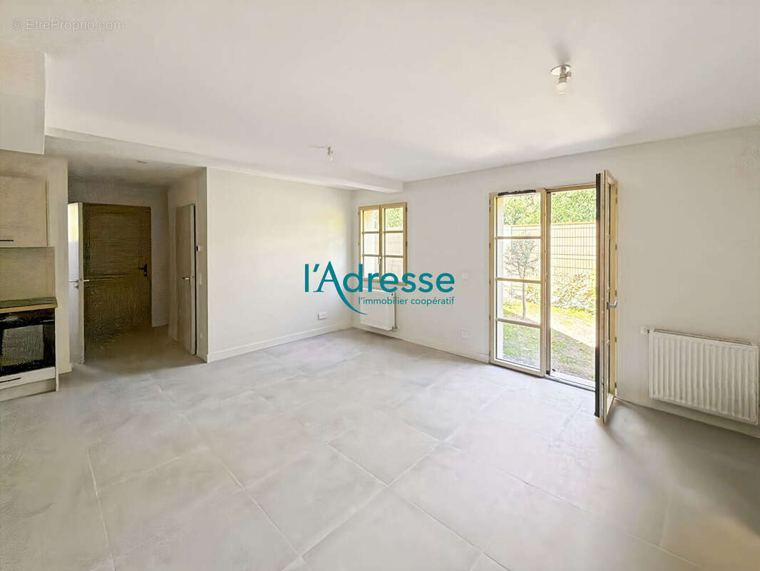 Maison à SERAINCOURT