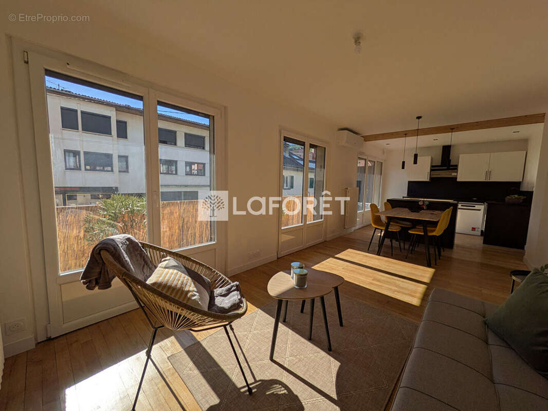 Appartement à ALBERTVILLE