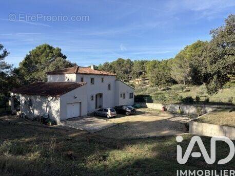 Photo 1 - Maison à LAMBESC