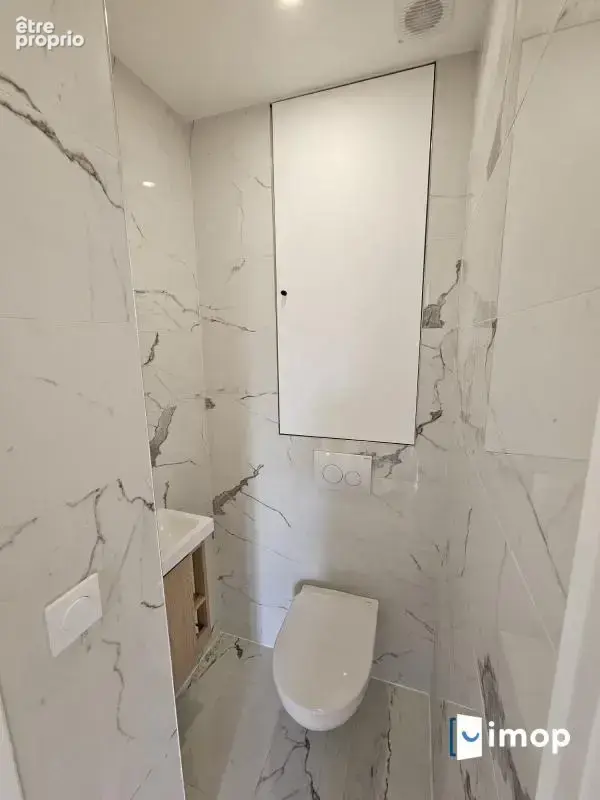 Dernier étage lumineux avec vue Sacré-Cœur – 3 pièces rénové à neuf, 53m² - photo 5