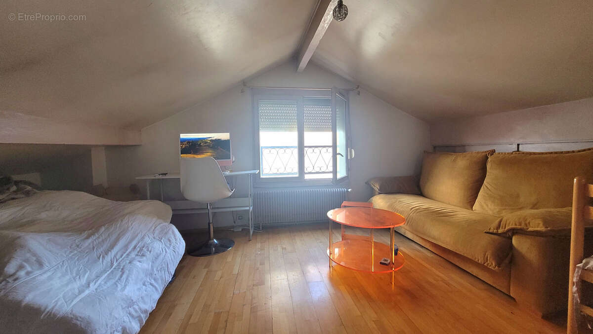 Appartement à AUBERVILLIERS