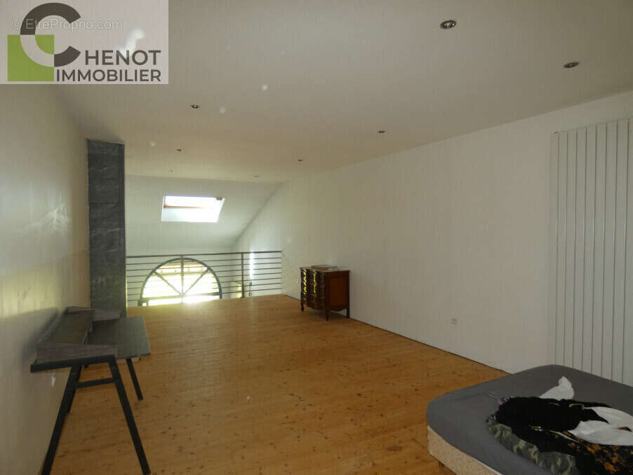 Maison à JUVAINCOURT