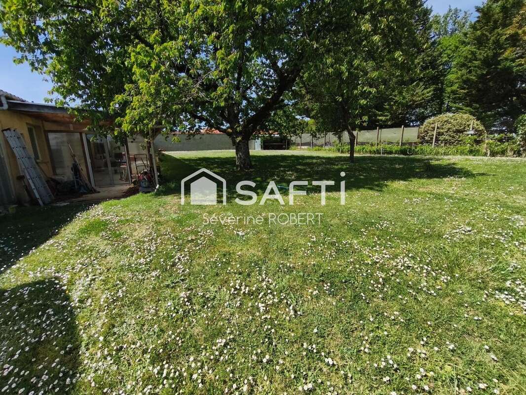 Photo 8 - Maison à NUEIL-SOUS-FAYE