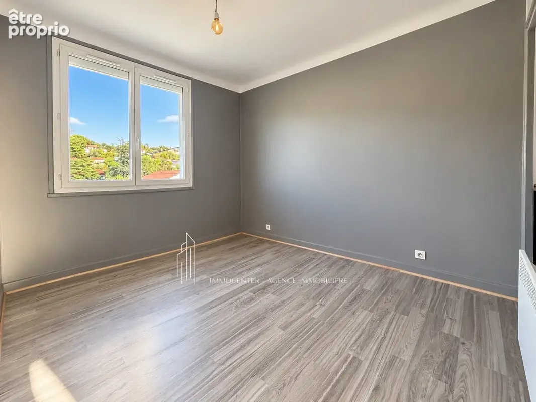 Appartement T3 de 75 m2 avec cave et deux places de parking   Idéal investisseur - photo 4