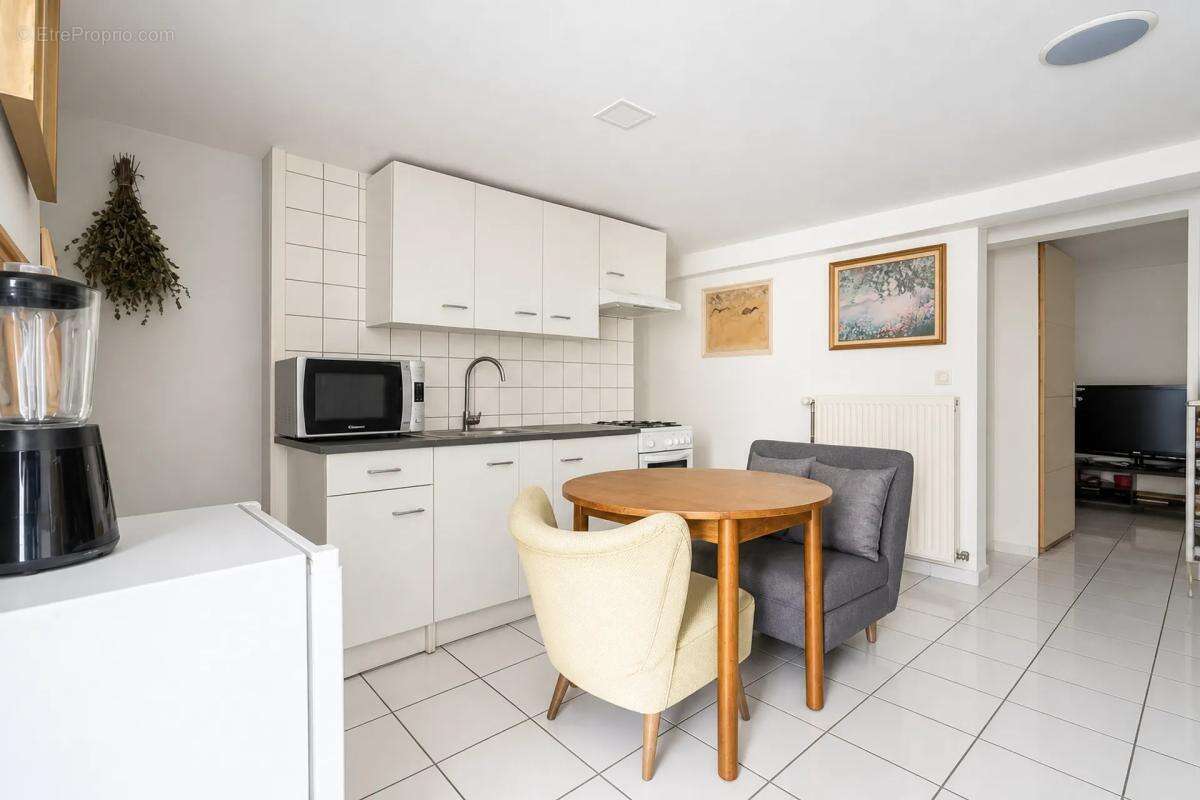 Maison 7 pièces, jardin, Saint-Denis - photo 3