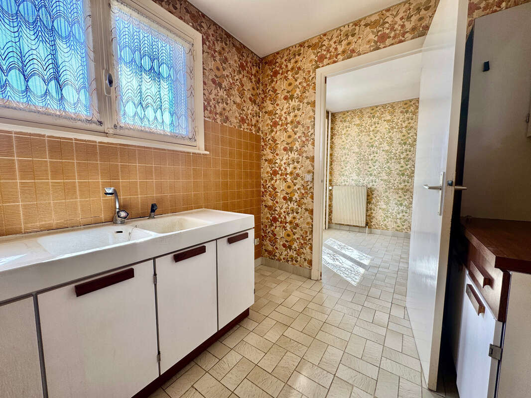 Lentigny 42155  maison à vendre  208m2 936m2 de terrain avec sous sol soit 314m2 - photo 2