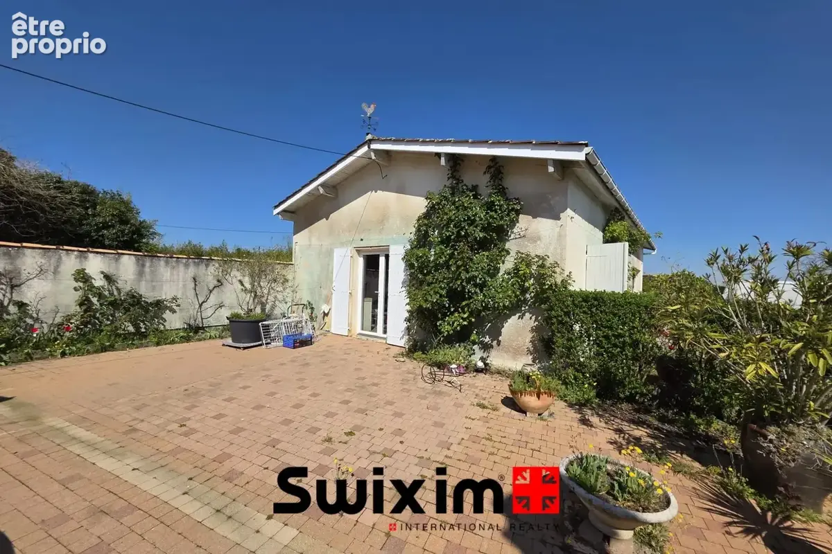 Maison de 90 m² sur la commune de SAINT SEURIN DE CADOURNE avec dépendances et garage - photo 11