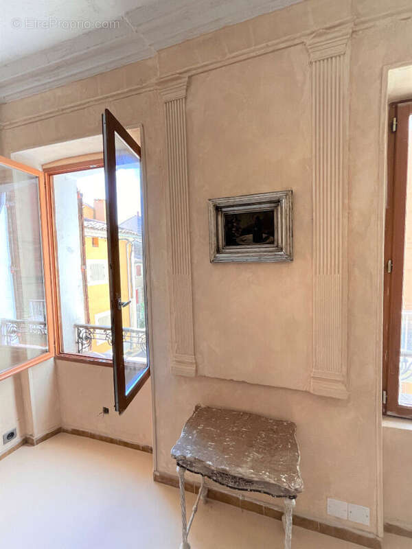 Appartement à SAINT-SATURNIN-LES-APT