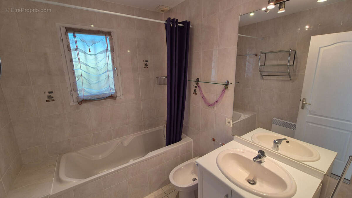 Maison Saint Pee Sur Nivelle 4 pièce(s) 90 m2 - photo 7