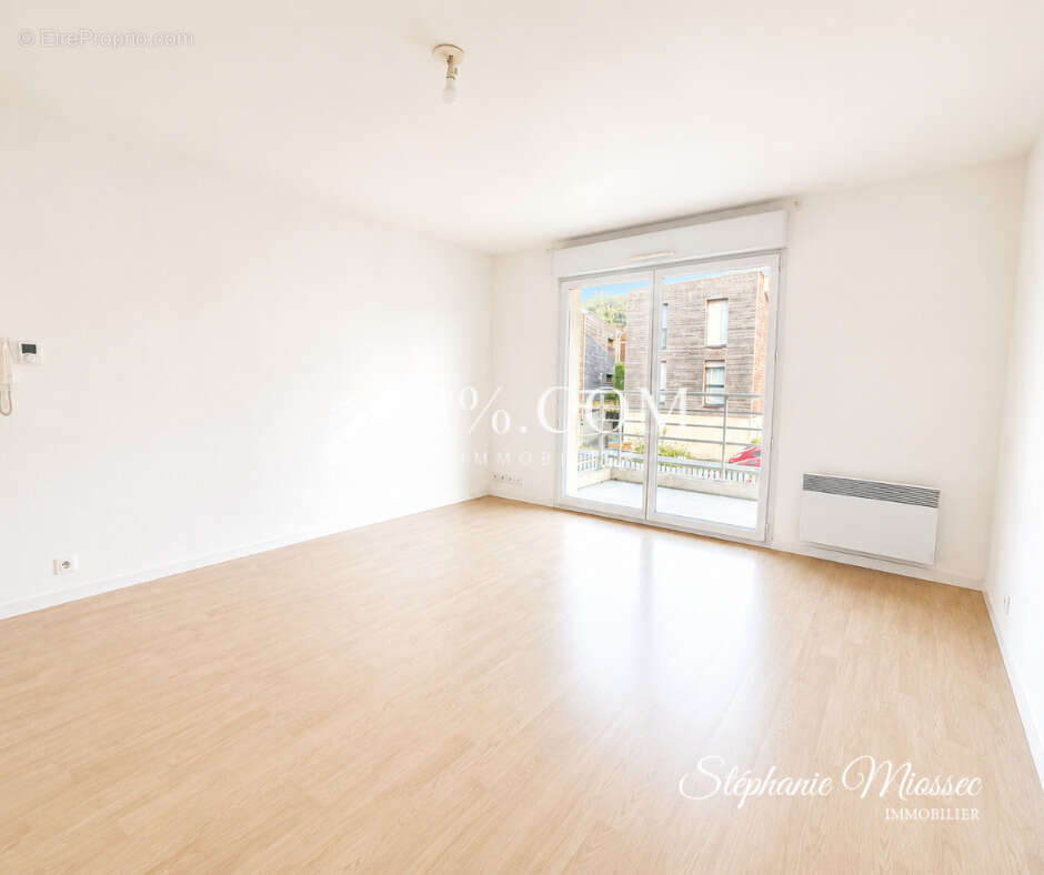 Appartement T2 de 40,93 m2   Balcon sud   Parking - photo 3