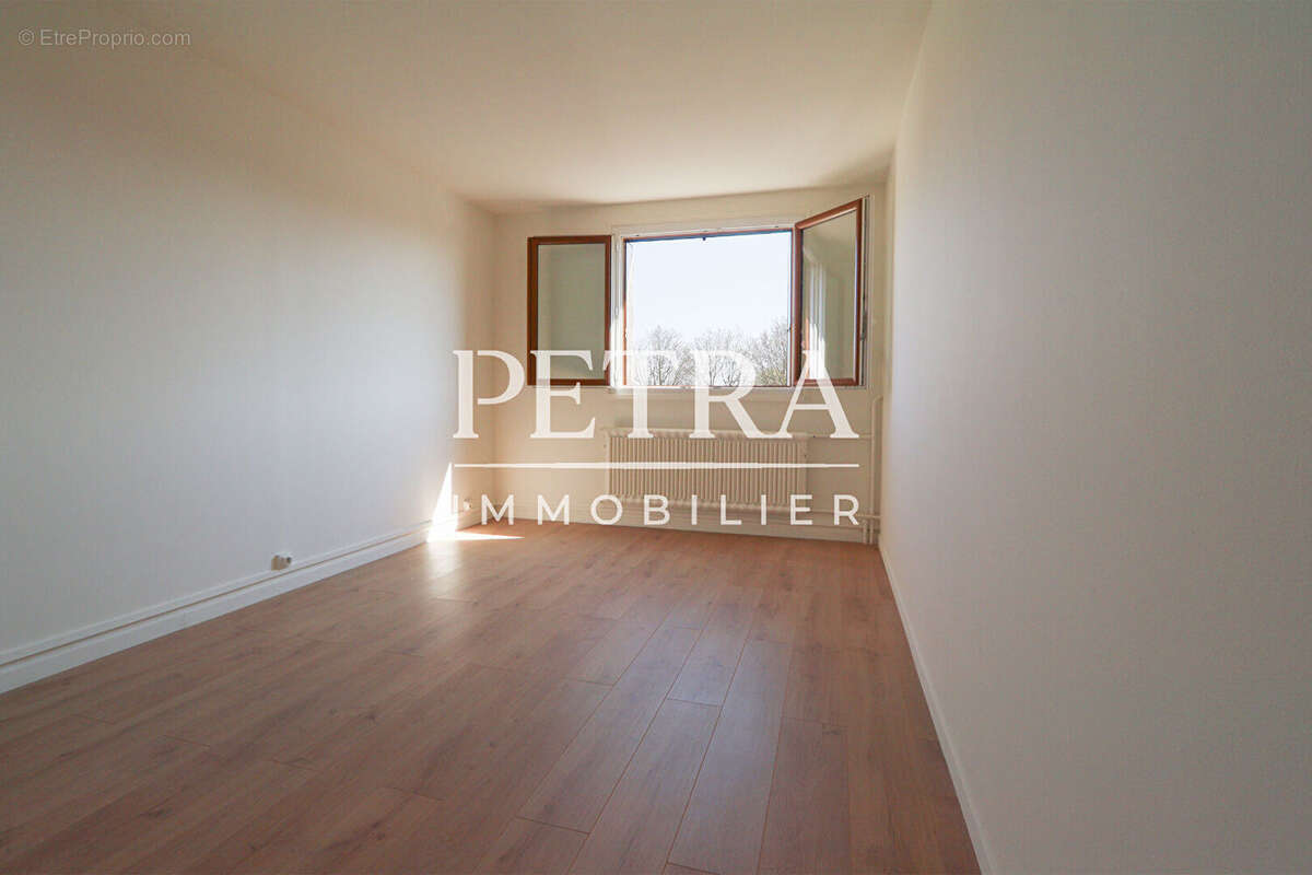 Appartement à CHEVILLY-LARUE