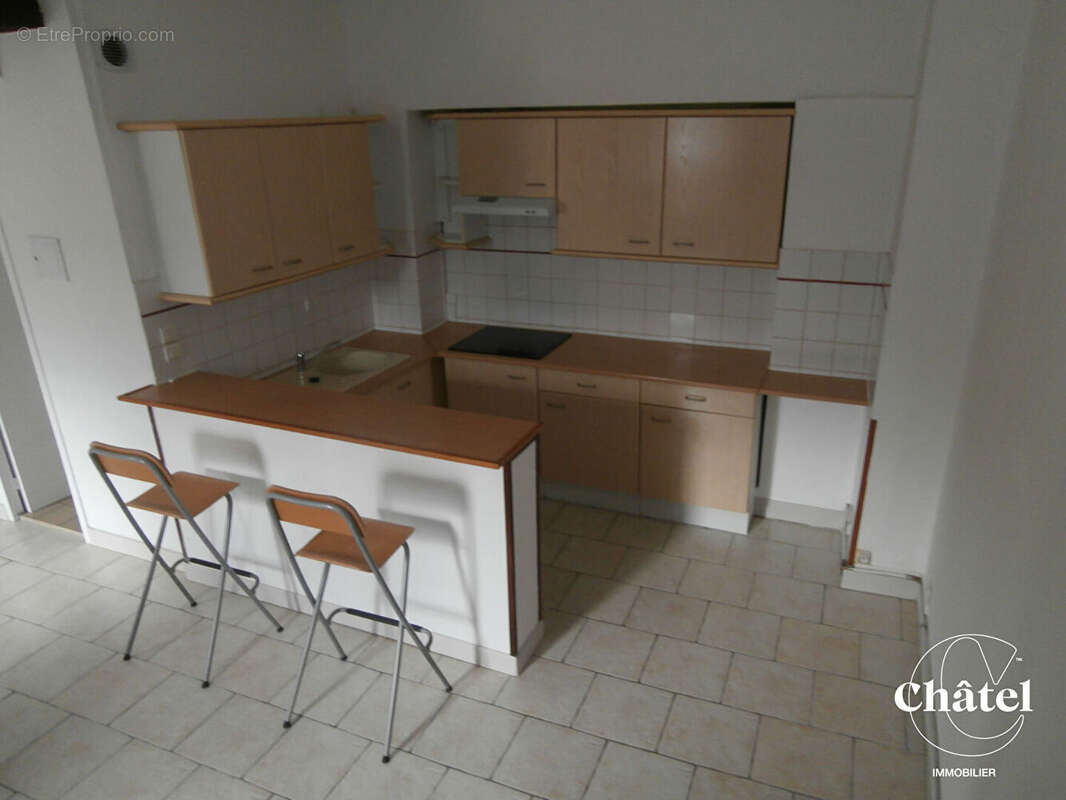 Appartement à LA CHAPELLE-EN-SERVAL