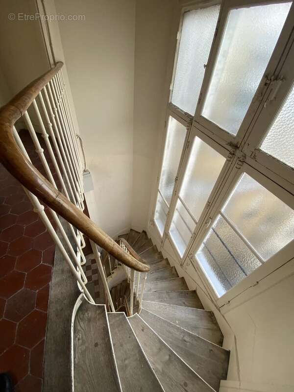 Appartement à PARIS-17E