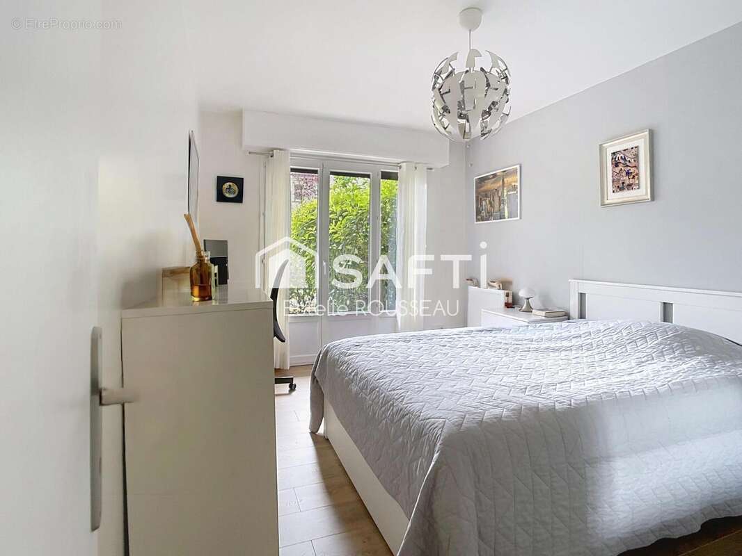 Appartement 118 m² à Saint-Maur-Des-Fosses  - photo 6