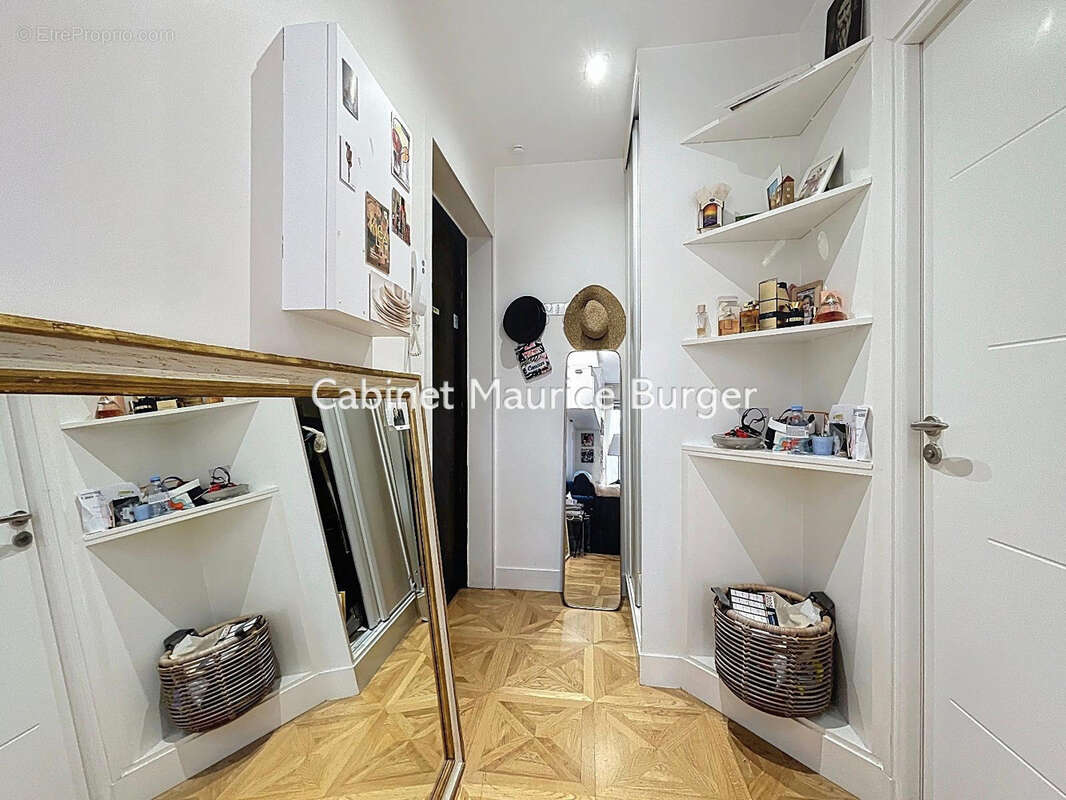 Appartement à PARIS-17E