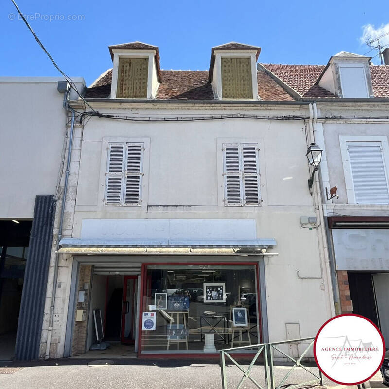 Appartement à SAINT-AMAND-MONTROND