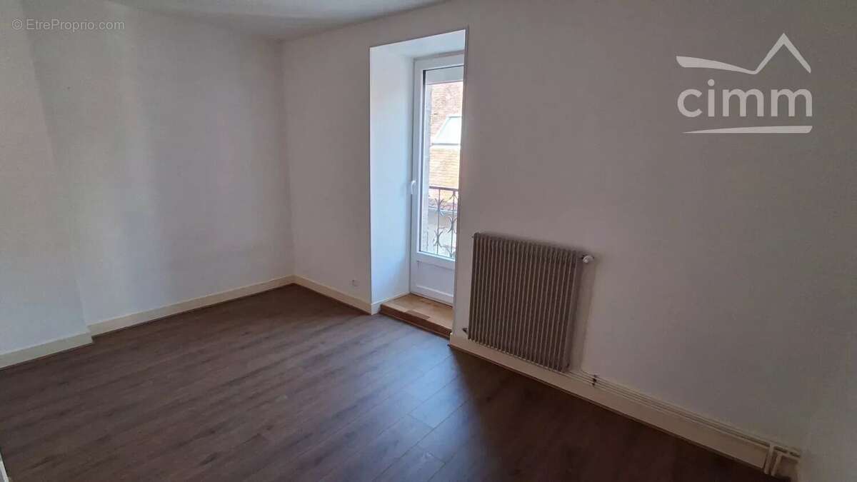 A VENDRE, Vineuil Bourg, maison 3 chambres + pièces aménageables - photo 7
