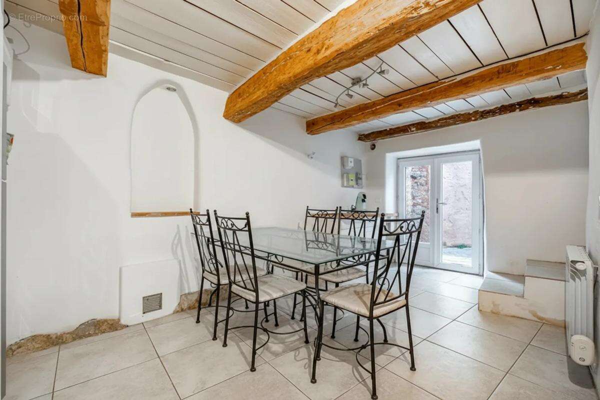 Maison à SAINT-VALLIER-DE-THIEY