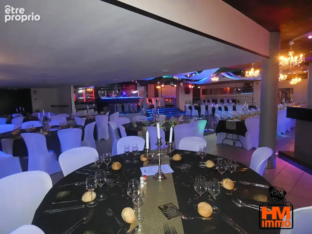 Commerce 624 m² à vendre à Saint-Leonard-De-Noblat (87400) - photo 2