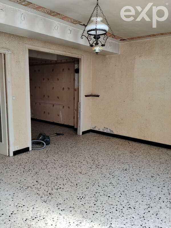 Maison 92 m² à Bey  - photo 2