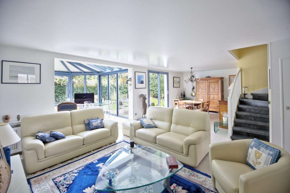 Maison à PLAISIR
