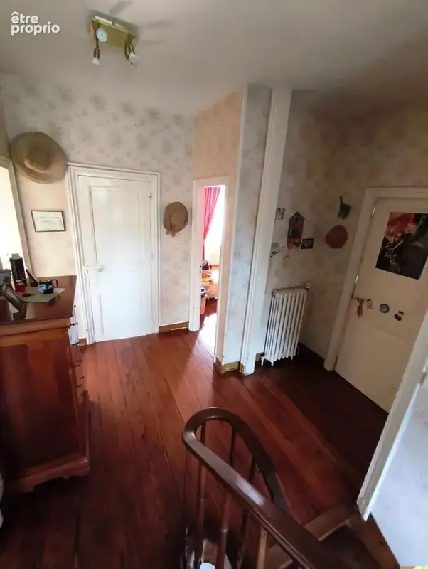 Maison 207 m² à Saint-Fraimbault  - photo 7