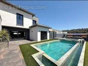 Photo 1 - Maison à PEYRESTORTES