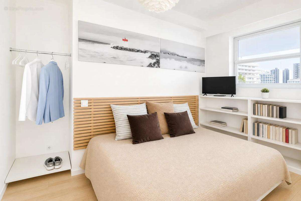 Appartement à VILLENEUVE-LOUBET