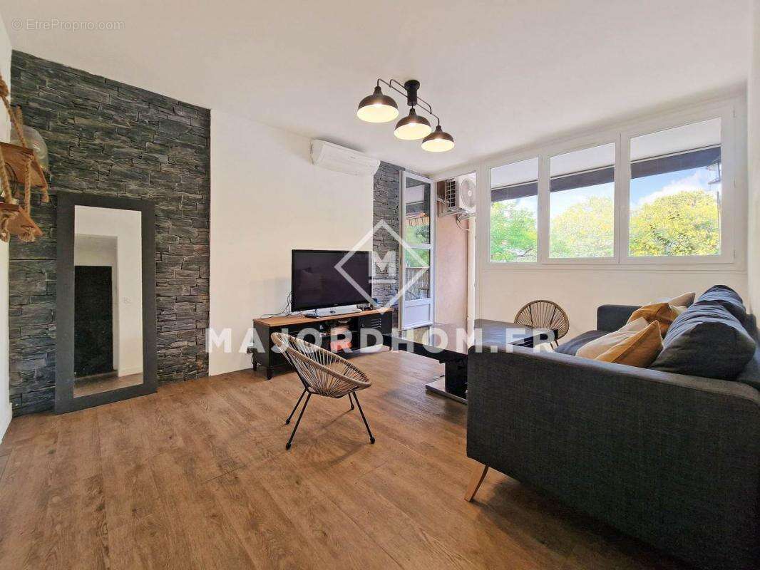 Appartement à MARSEILLE-8E