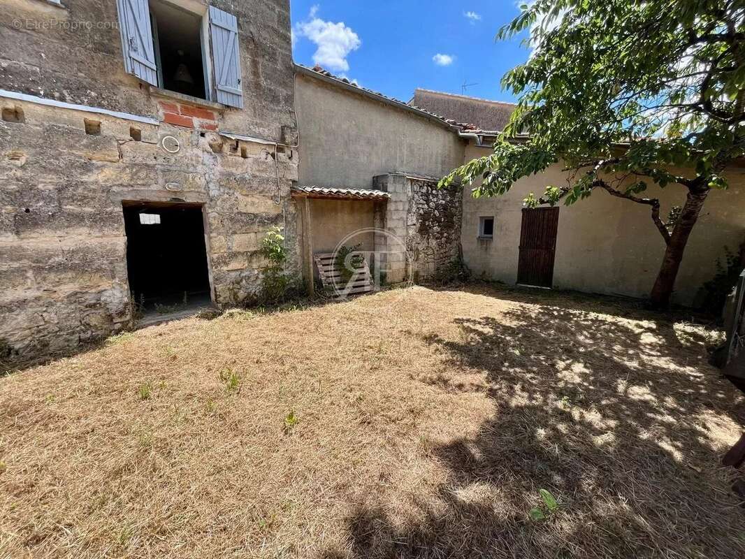 Maison à ASQUES