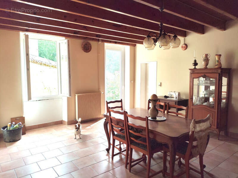 Maison à LOUZAC-SAINT-ANDRE