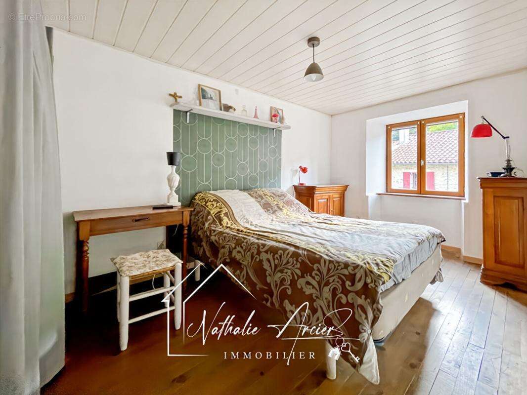 Maison de village avec terrasse et garage - photo 6