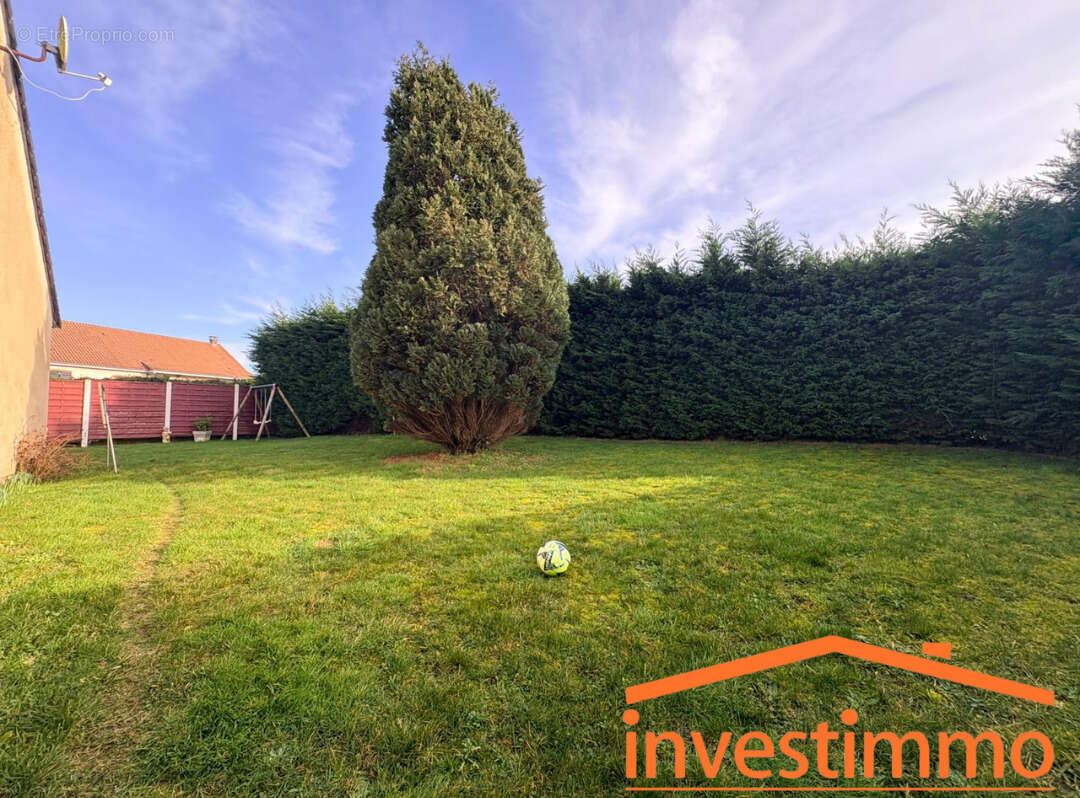 Maison à SAINT-ETIENNE-AU-MONT