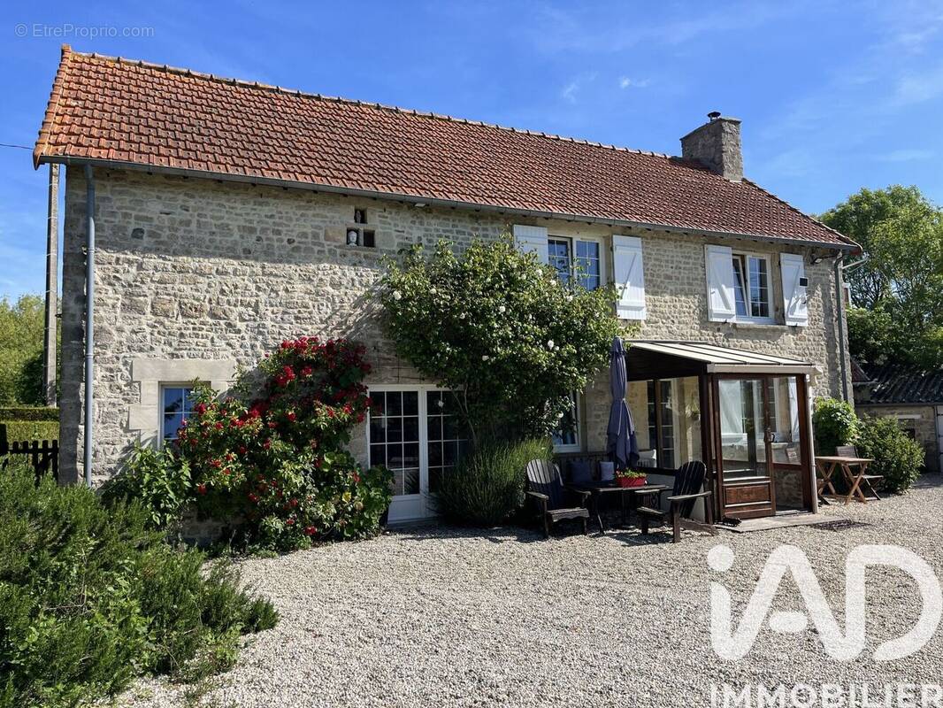 Photo 1 - Maison à ASNIERES-EN-BESSIN