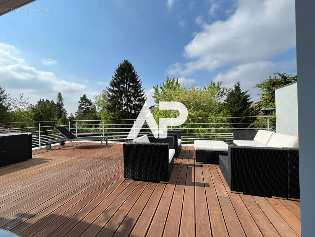 Maison à ENGHIEN-LES-BAINS