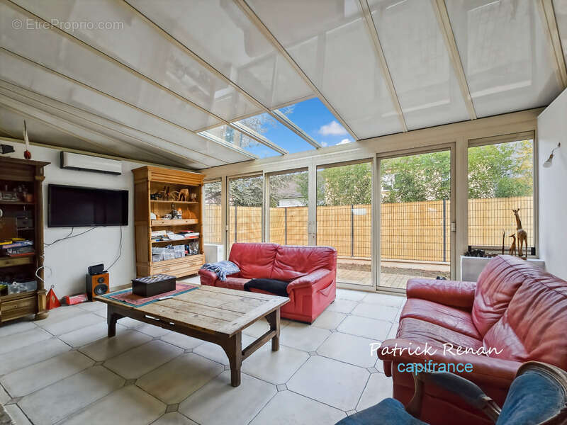 Maison à FONTENAY-LE-FLEURY