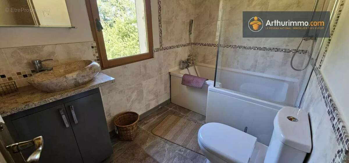 Maison à MONTFERRIER