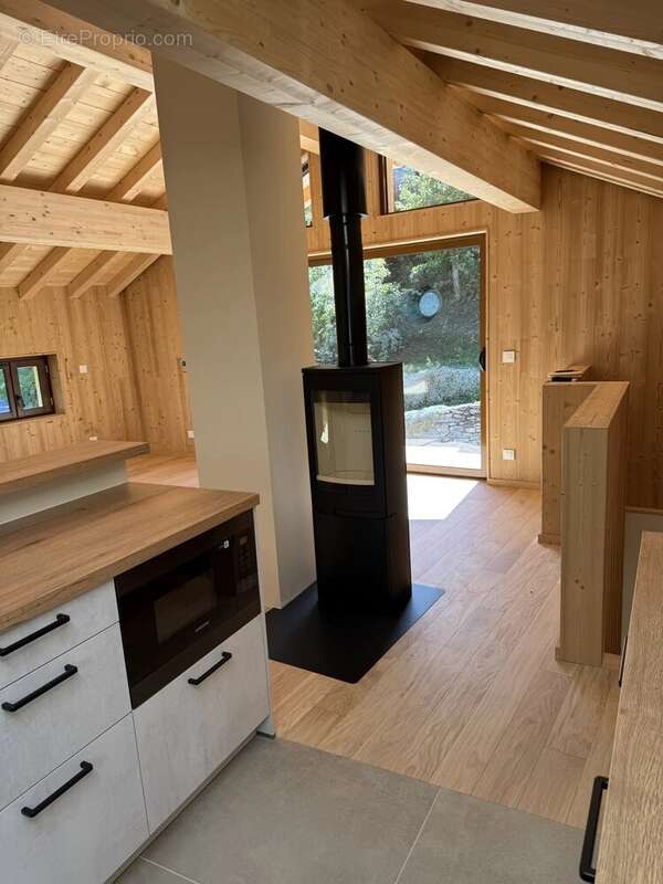 Maison à LA PERRIERE