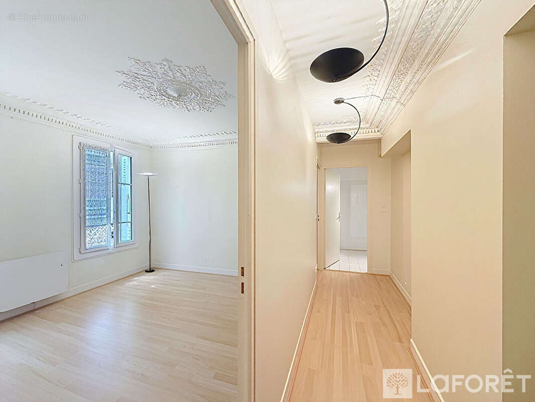Appartement à PARIS-9E