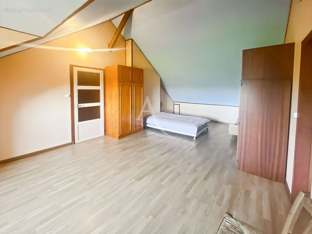 Maison à CONDECOURT