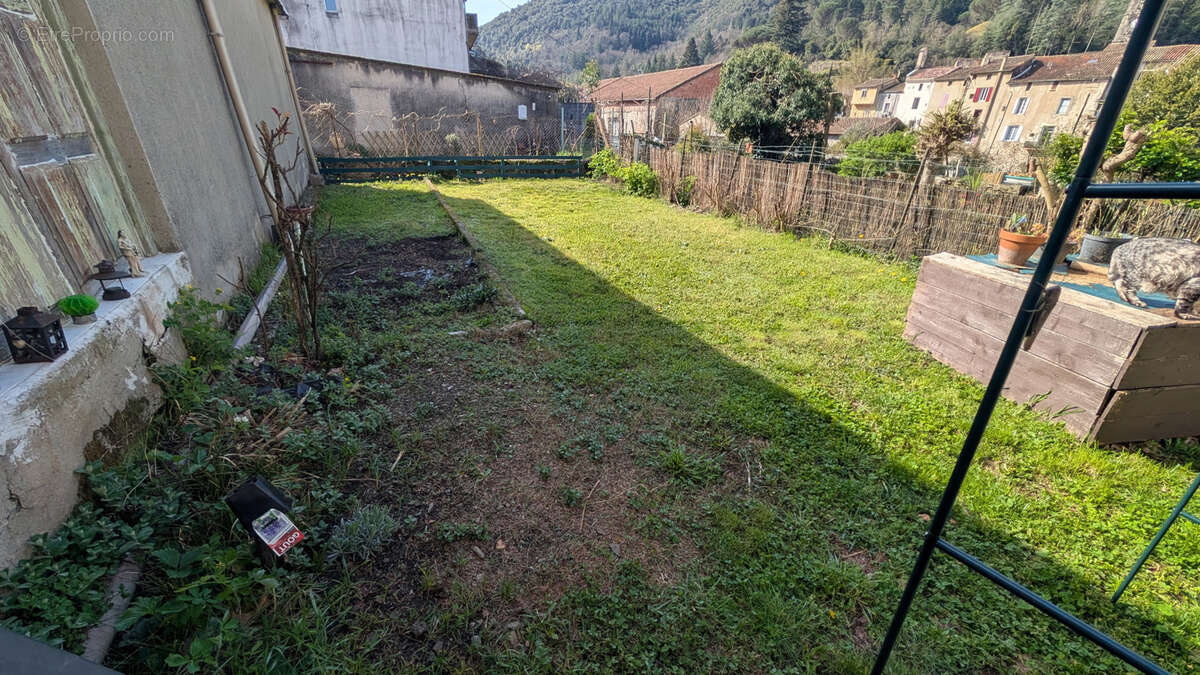 Appartement à SUMENE