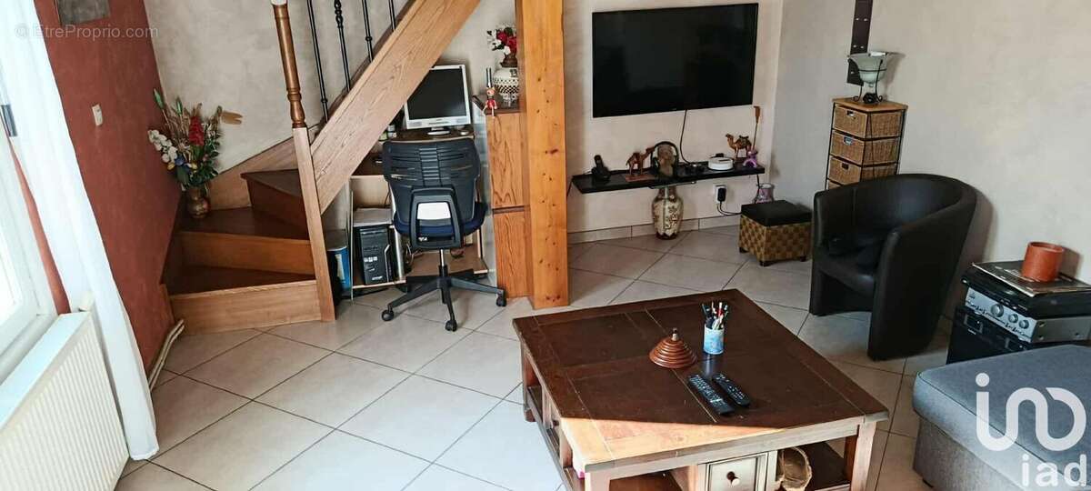 Photo 4 - Maison à VEAUCHE